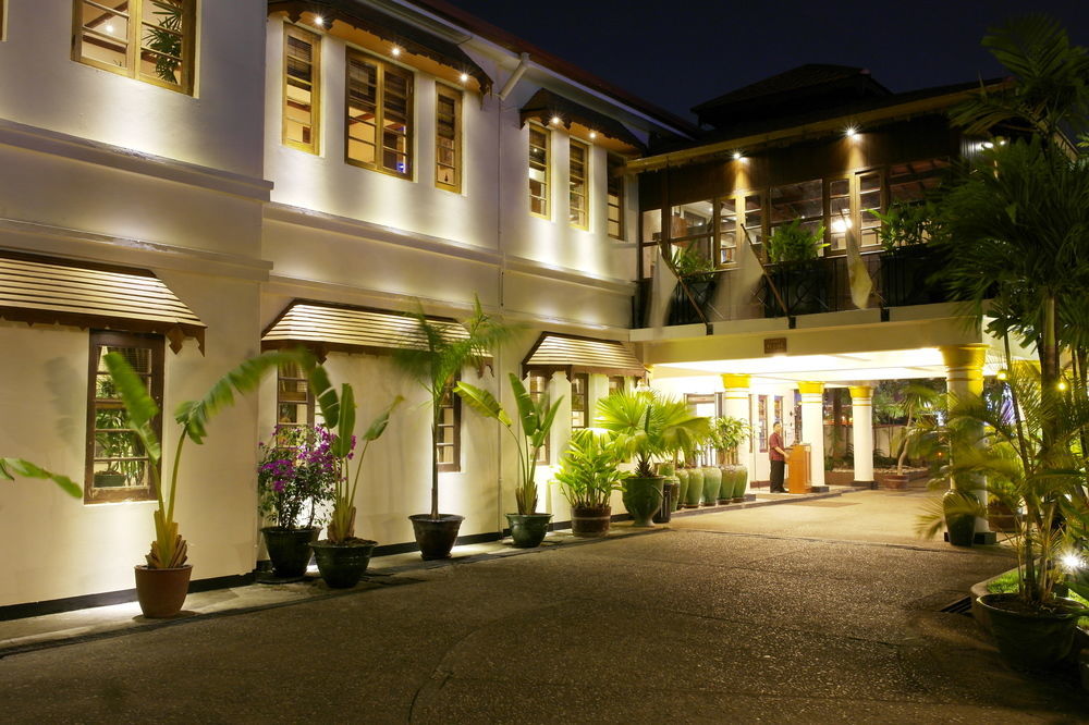 Savoy Hotel Yangon Bagian luar foto