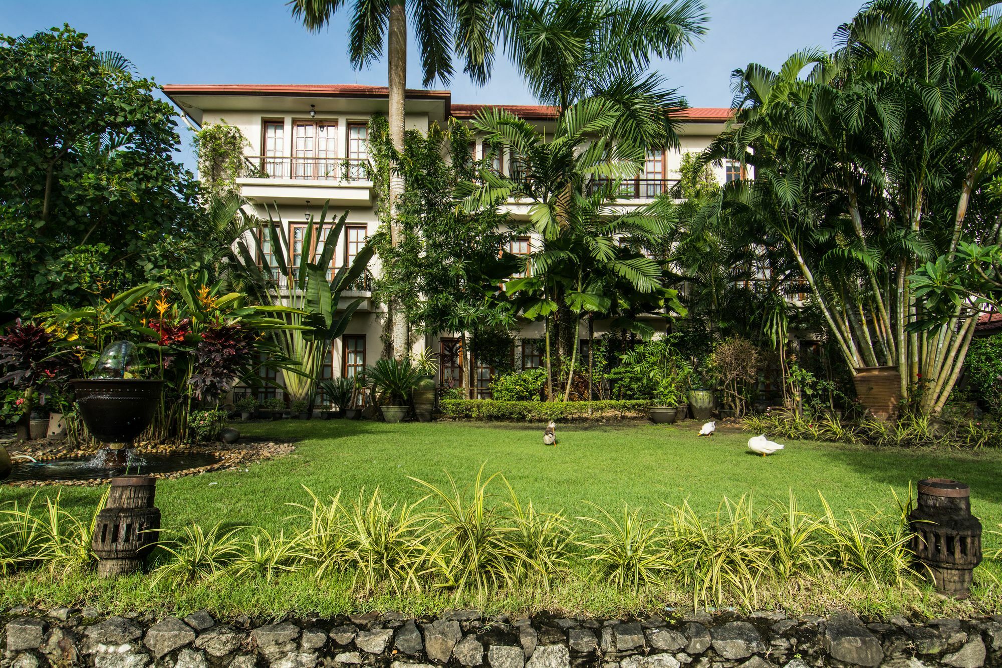 Savoy Hotel Yangon Bagian luar foto